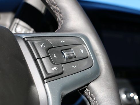 Used 2022 Chevrolet Silverado 2500 LT w/ Convenience Package image 17