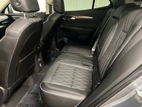 Certified 2021 Buick Envision Avenir w/ Technology Package II image 14