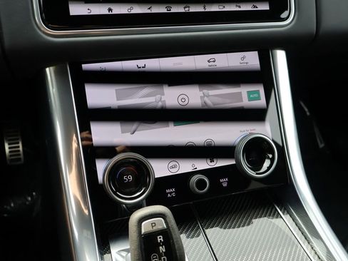 Used 2020 Land Rover Range Rover Sport HST image 24