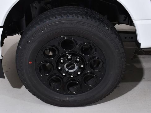 New 2026 Ford F350 XLT w/ XLT Premium Package AWD/4WD image 26