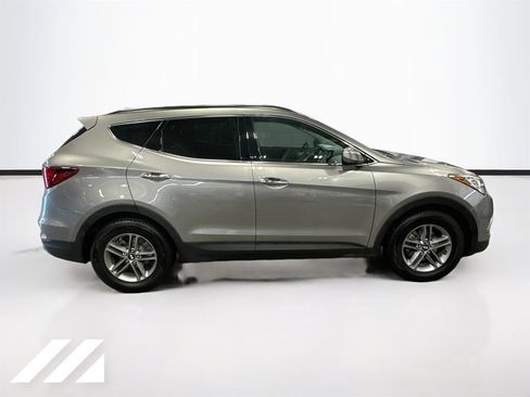 Used 2017 Hyundai Santa Fe Sport AWD/4WD image 4