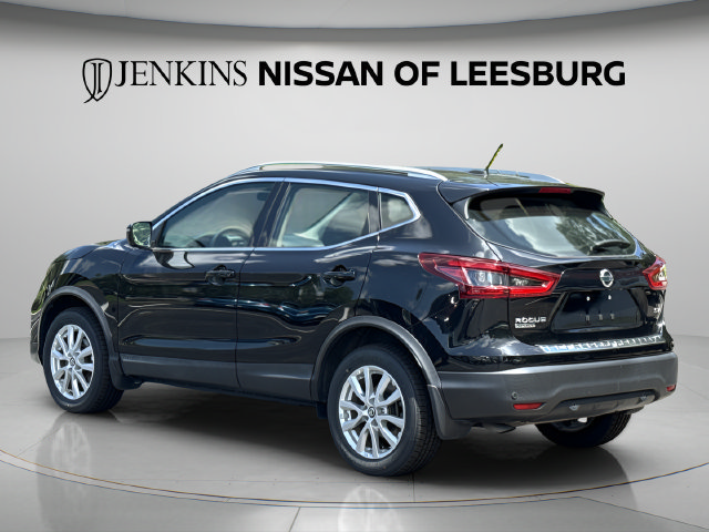 Certified 2022 Nissan Rogue Sport SV FWD image 11