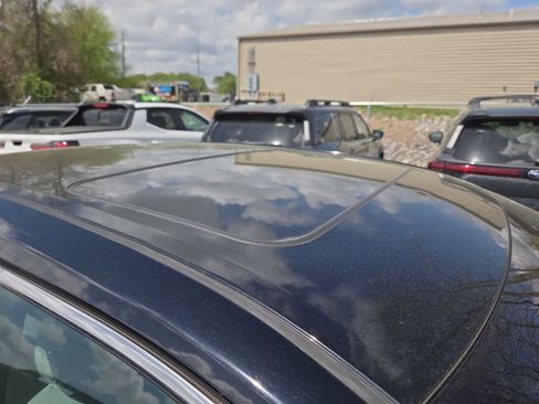 Used 2013 Toyota Camry XLE w/ Leather Pkg image 3