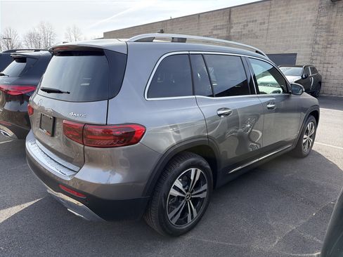 Used 2026 Mercedes-Benz GLB 250 4MATIC image 7