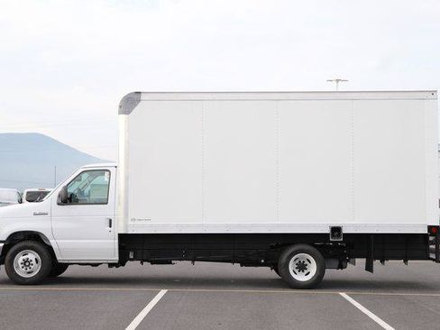 New 2027 Ford E-350 and Econoline 350 Super Duty w/ Power Equipment Group RWD image 4