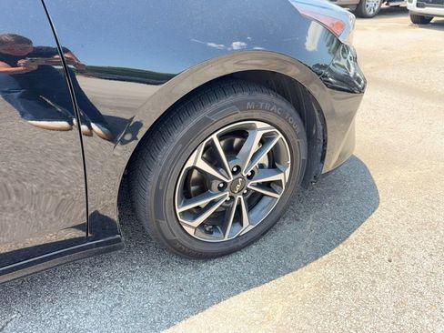 Used 2024 Kia Forte LXS FWD image 29