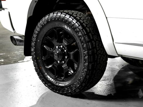 Used 2018 RAM 2500 Limited image 60