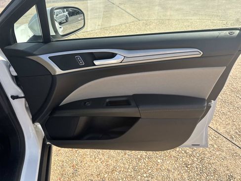 Used 2020 Ford Fusion S FWD image 13