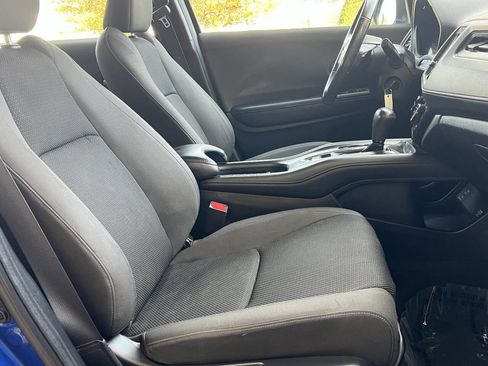 Used 2019 Honda HR-V Sport image 32