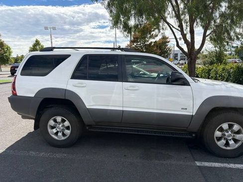 Used 2003 Toyota 4Runner SR5 RWD image 5