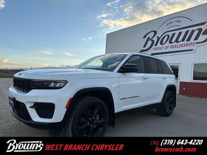 Used 2023 Jeep Grand Cherokee Altitude