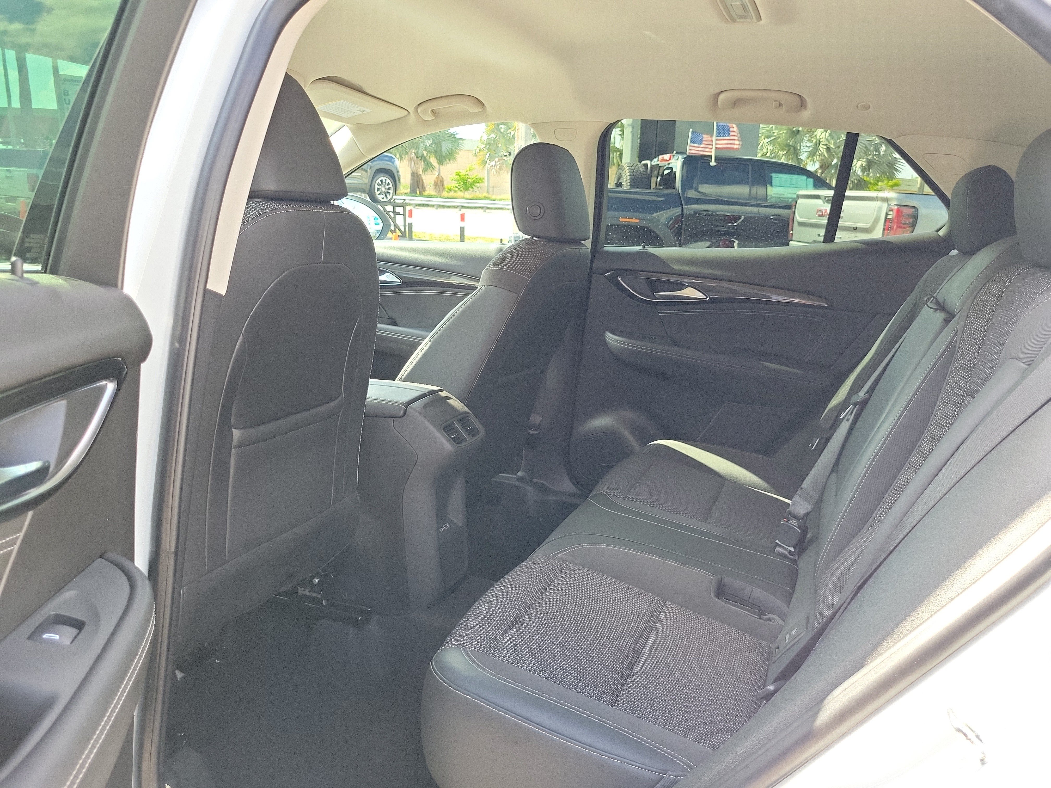 Used 2022 Buick Envision Preferred FWD image 14