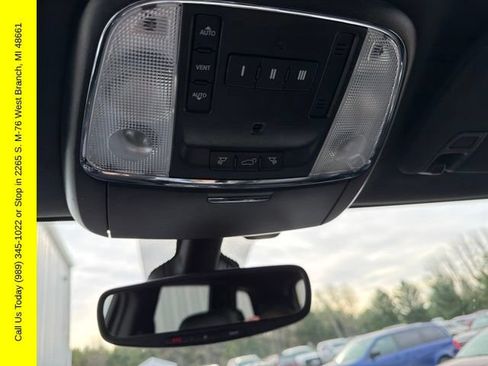 Used 2018 Jeep Grand Cherokee Limited AWD/4WD image 26