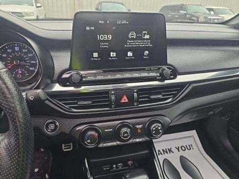 Used 2021 Kia Forte GT-Line w/ GT-Line Premium Package image 8