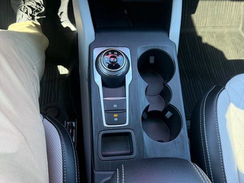 Used 2023 Ford Escape Platinum w/ Premium Technology Package AWD/4WD image 22
