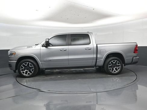Used 2025 RAM 1500 Laramie AWD/4WD image 34