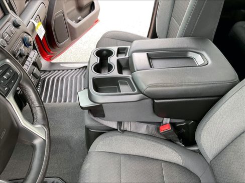Used 2022 Chevrolet Silverado 1500 LT AWD/4WD image 20