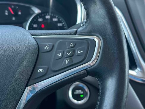 Used 2020 Chevrolet Equinox LT FWD image 27