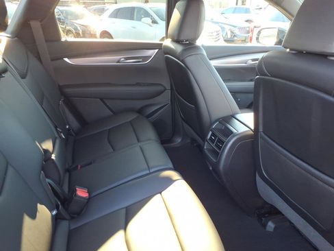 Certified 2023 Cadillac XT5 Premium Luxury AWD/4WD image 33