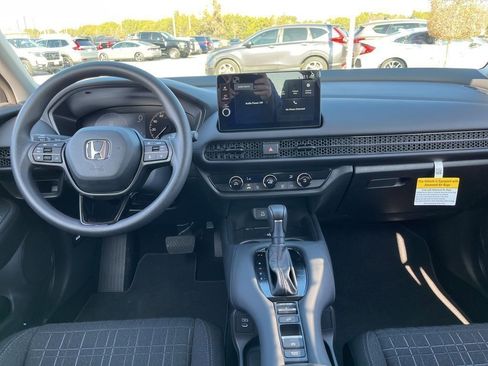 New 2026 Honda HR-V LX image 8