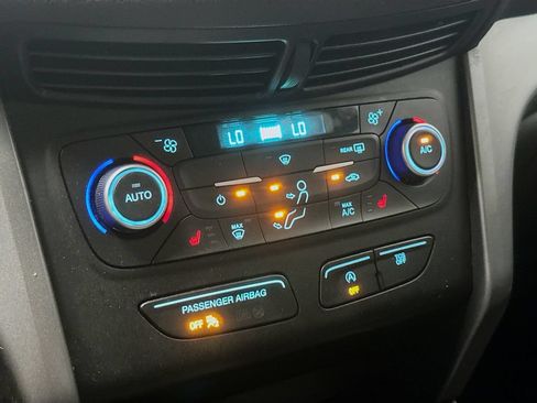 Used 2019 Ford Escape SEL FWD image 18
