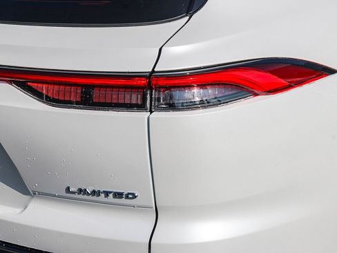 New 2026 Toyota Crown Signia AWD/4WD image 10