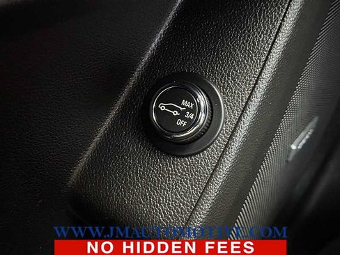 Used 2022 Chevrolet Traverse Premier AWD/4WD image 45