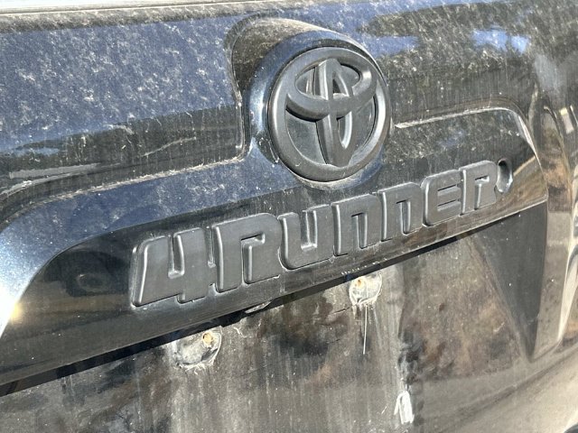Used 2019 Toyota 4Runner SR5 AWD/4WD image 8