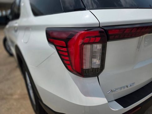 New 2026 Ford Explorer Active RWD image 67