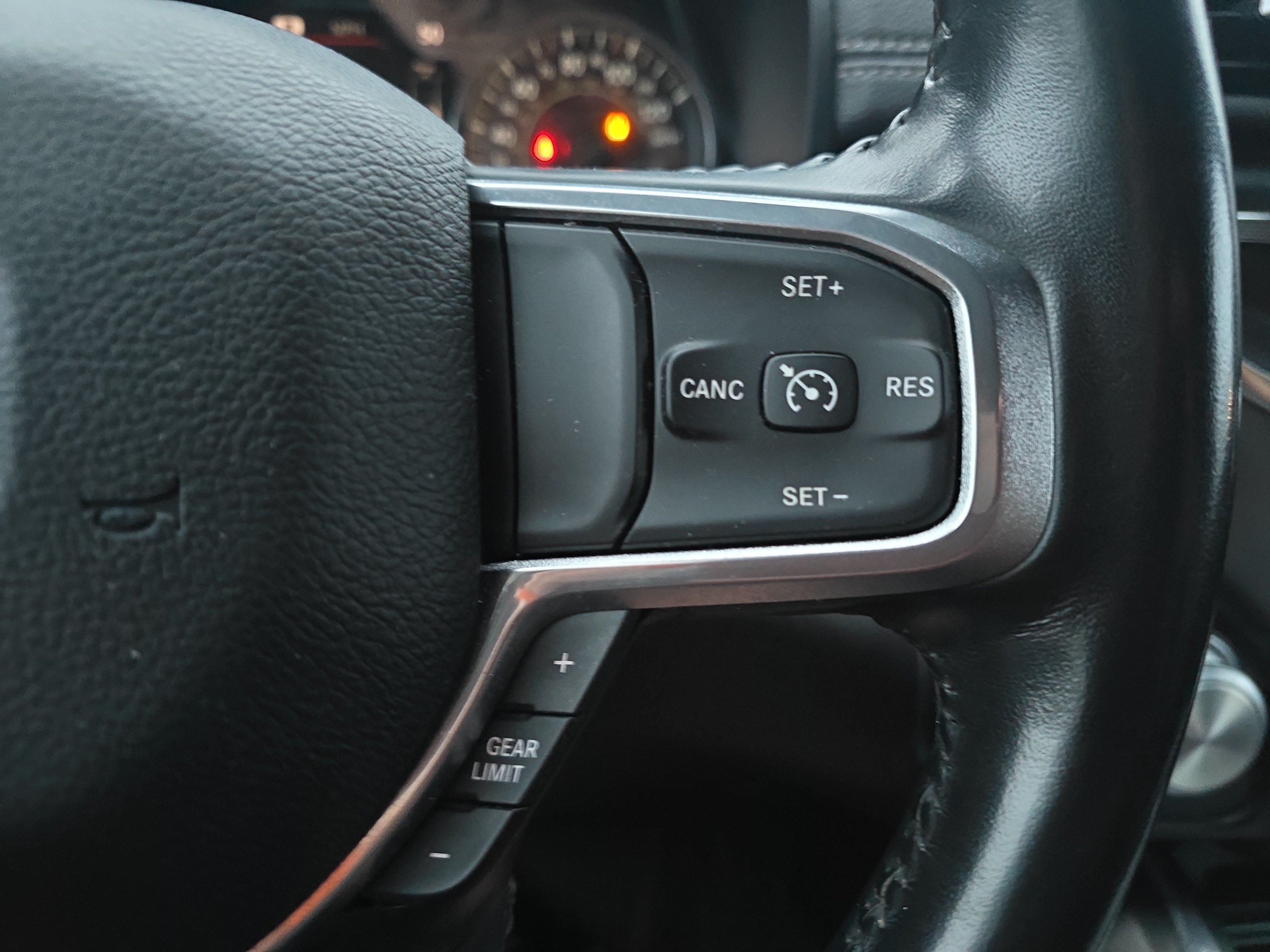 Used 2023 RAM 1500 Laramie AWD/4WD image 26