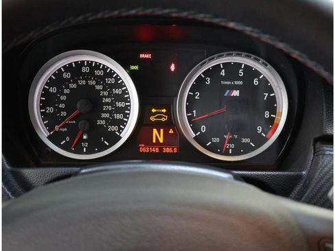 Used 2011 BMW M3 Convertible RWD image 22