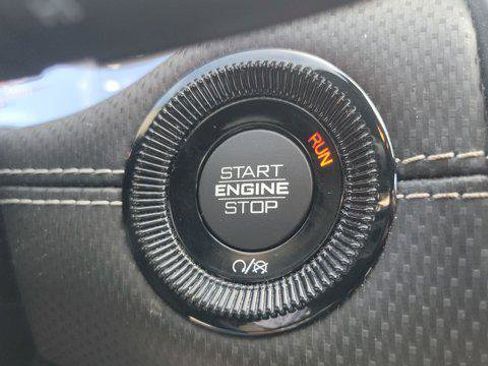 Used 2022 Jeep Compass Latitude image 28