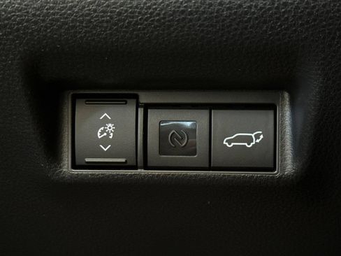 New 2026 Toyota RAV4 XSE AWD/4WD image 32