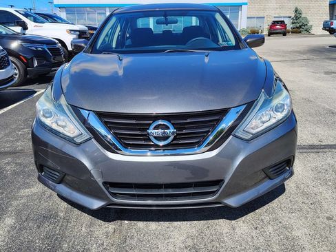 Used 2018 Nissan Altima 2.5 S w/ S Convenience Package FWD image 2