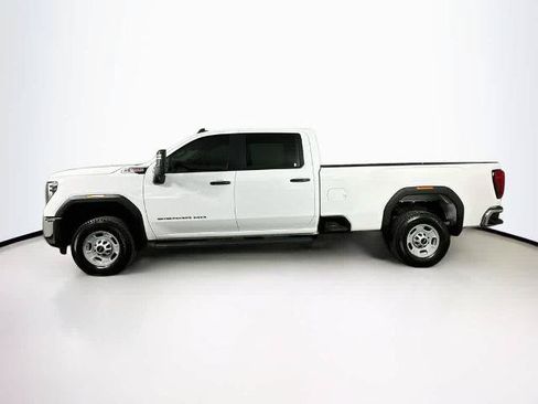 Used 2024 GMC Sierra 2500 Pro AWD/4WD image 3