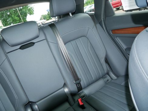 Used 2023 Audi Q5 2.0T Premium Plus w/ Premium Plus Package AWD/4WD image 14
