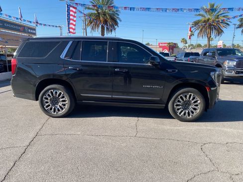 Used 2024 GMC Yukon Denali Ultimate AWD/4WD image 4