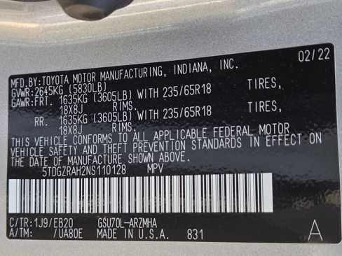 Used 2022 Toyota Highlander XLE FWD image 12
