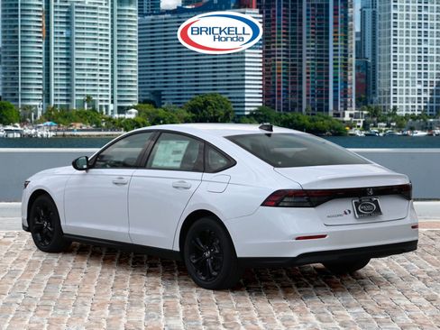 New 2025 Honda Accord SE image 7