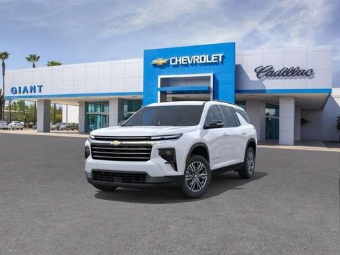 New 2026 Chevrolet Traverse LT w/ Driver Confidence Package FWD image 8