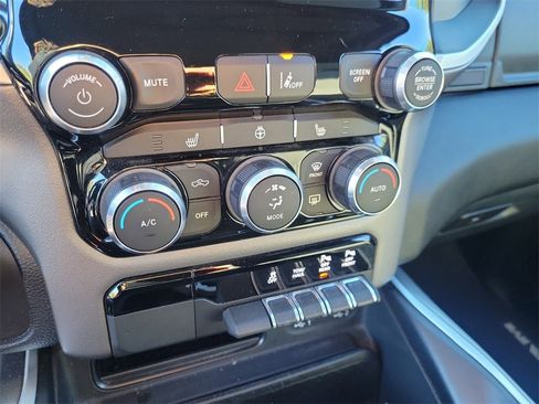 Used 2022 RAM 1500 Big Horn image 27