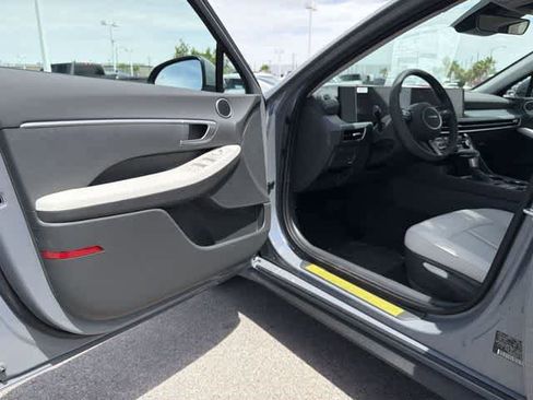 New 2026 Hyundai Sonata SE FWD image 10