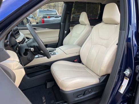 Used 2023 INFINITI QX60 Luxe w/ Performance Audio Package image 22