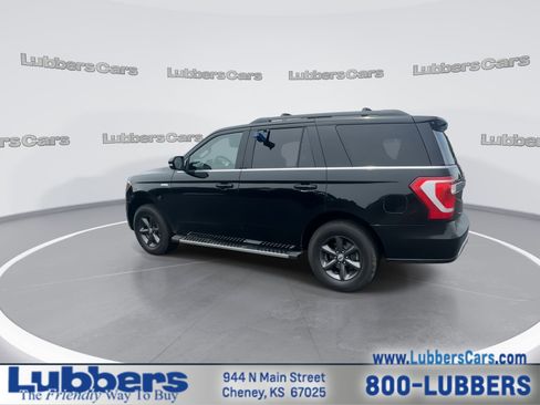 Used 2018 Ford Expedition XLT w/ Equipment Group 202A AWD/4WD image 6