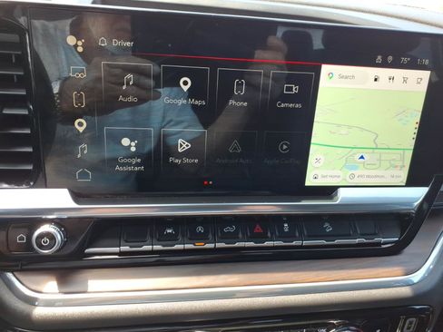 Used 2024 GMC Sierra 1500 SLT w/ X31 Off-Road Package image 19