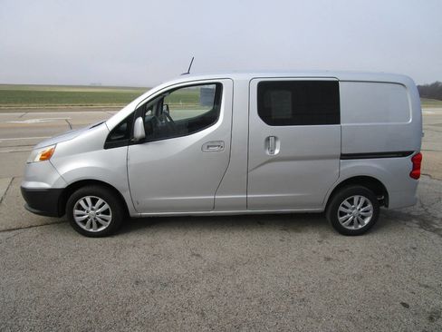 Used 2015 Chevrolet City Express LT w/ Technology Package image 2