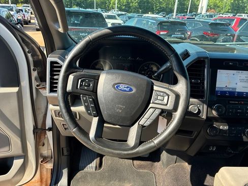 Used 2020 Ford F150 XLT w/ Equipment Group 302A Luxury AWD/4WD image 15