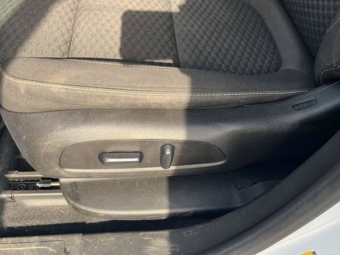 Used 2019 GMC Acadia SLE AWD/4WD image 19