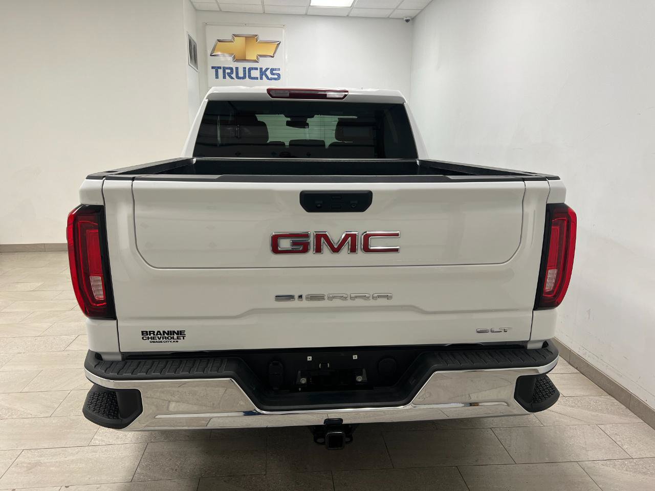 Used 2026 GMC Sierra 1500 SLT RWD image 18