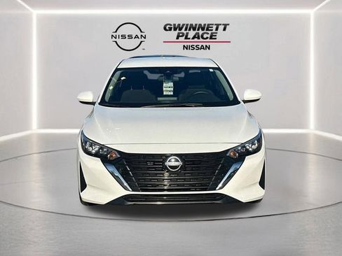 Used 2024 Nissan Sentra S image 2